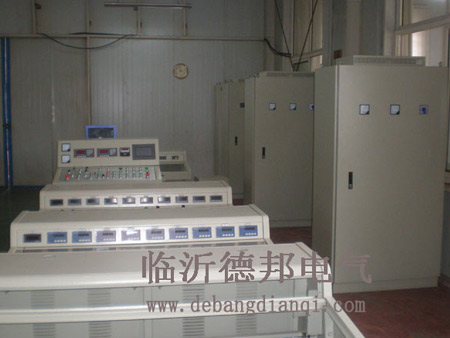 PLC、觸摸屏控制系統(tǒng)212